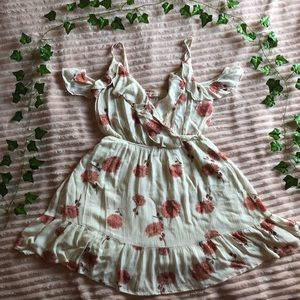 ILLA ILLA Floral Print Vacation Dress with Frilly, Ruffle Accents, White, Flowy